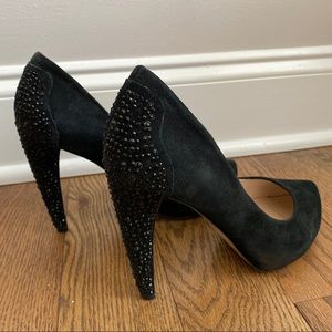 Nine West gem studded heel